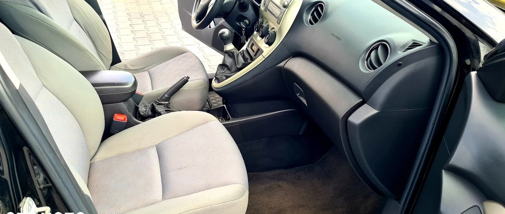 Toyota Matrix cena 20900 przebieg: 150000, rok produkcji 2008 z Żukowo małe 352